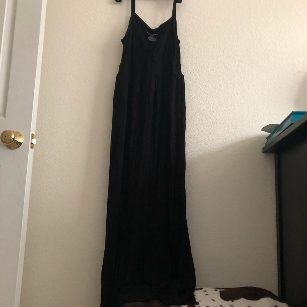 Maternity flower black dress
